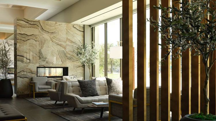 Hyatt Place LAX Century Blvd Lobby