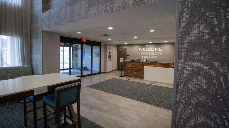 <b>Hampton Inn North Attleboro Lobby</b>. Images powered by <a href="https://iceportal.shijigroup.com/" title="IcePortal" target="_blank">IcePortal</a>.