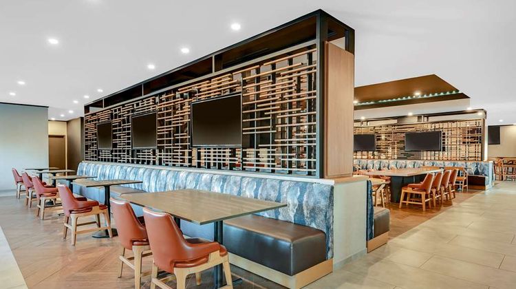 DoubleTree by Hilton Denver Intl Airport Restaurant
