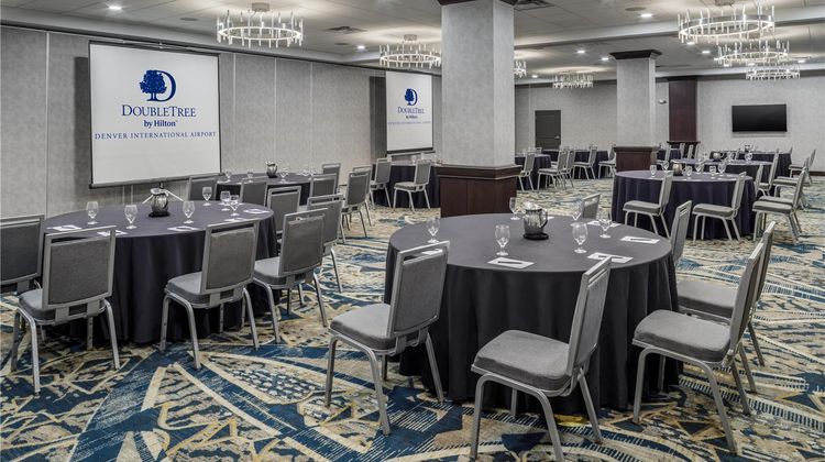 DoubleTree by Hilton Denver Intl Airport Meeting