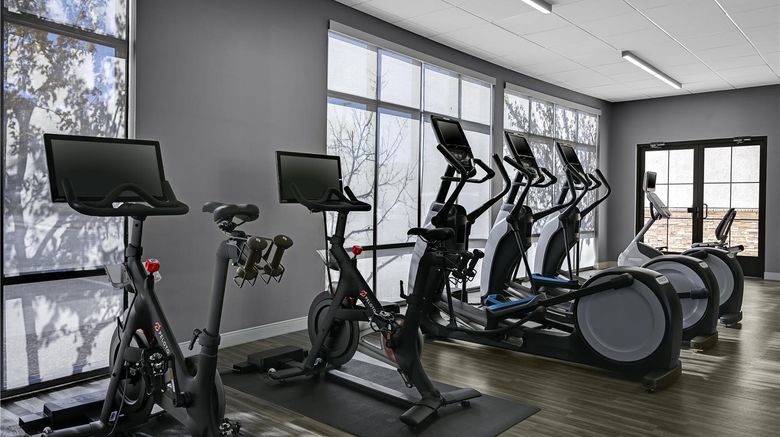 <b>DoubleTree by Hilton Denver Intl Airport Health</b>. Images powered by <a href="https://iceportal.shijigroup.com/" title="IcePortal" target="_blank">IcePortal</a>.