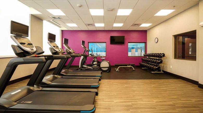 <b>Hampton Inn and Suites Aurora Health</b>. Images powered by <a href="https://iceportal.shijigroup.com/" title="IcePortal" target="_blank">IcePortal</a>.