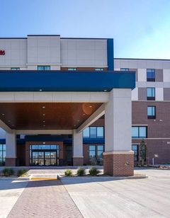 Hampton Inn and Suites Aurora