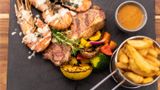 <b>Hilton Garden Inn Umhlanga Arch Restaurant</b>. Images powered by <a href="https://iceportal.shijigroup.com/" title="IcePortal" target="_blank">IcePortal</a>.