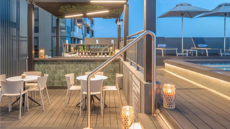 <b>Hilton Garden Inn Umhlanga Arch Pool</b>. Images powered by <a href="https://iceportal.shijigroup.com/" title="IcePortal" target="_blank">IcePortal</a>.