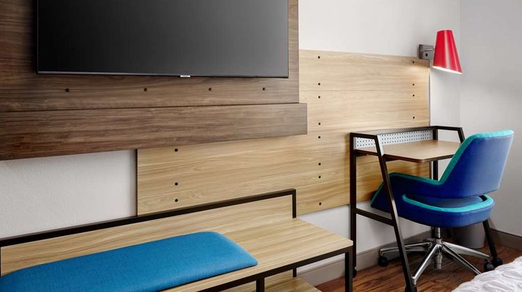 Tru by Hilton Indianapolis Downtown Room