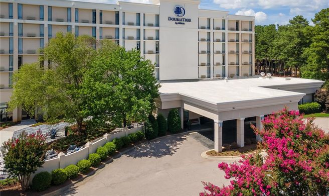 DoubleTree by Hilton Raleigh Midtown Exterior