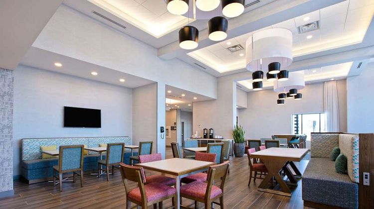 Hampton Inn & Suites Ottawa West Lobby