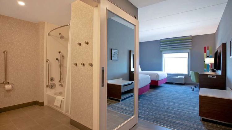 Hampton Inn & Suites Ottawa West Room
