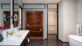 <b>DoubleTree M Square Hotel & Residences Room</b>. Images powered by <a href="https://iceportal.shijigroup.com/" title="IcePortal" target="_blank">IcePortal</a>.