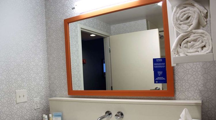 Hampton Inn Lexington Room