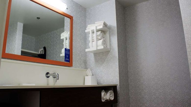 <b>Hampton Inn Lexington Room</b>. Images powered by <a href="https://iceportal.shijigroup.com/" title="IcePortal" target="_blank">IcePortal</a>.