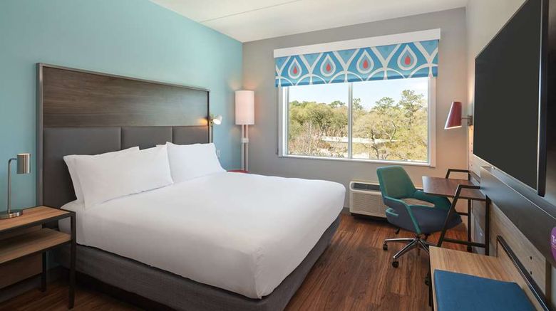 <b>Tru by Hilton South Mandarin Room</b>. Images powered by <a href="https://iceportal.shijigroup.com/" title="IcePortal" target="_blank">IcePortal</a>.