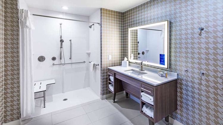 Home2 Suites by Hilton Midland East Room