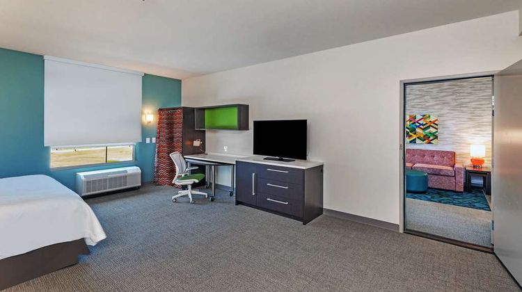 Home2 Suites by Hilton Midland East Room