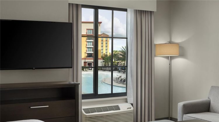 Homewood Stes Orlando Flamingo Crossings Room