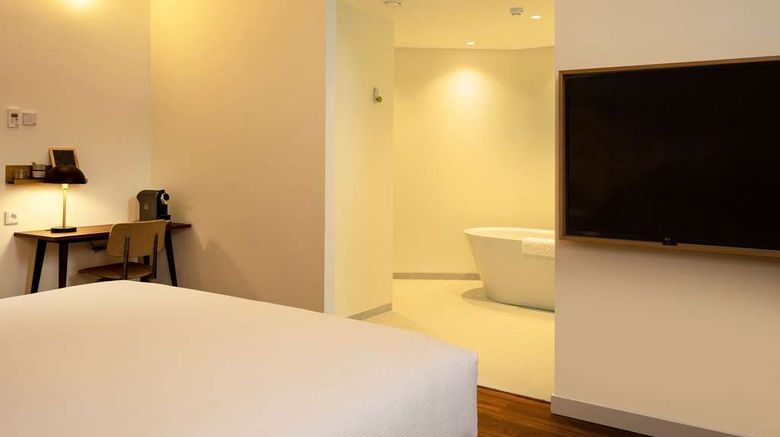 <b>DoubleTree by Hilton Sittard Room</b>. Images powered by <a href="https://iceportal.shijigroup.com/" title="IcePortal" target="_blank">IcePortal</a>.