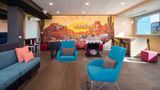 Tru by Hilton Phoenix Glendale Westgate Lobby