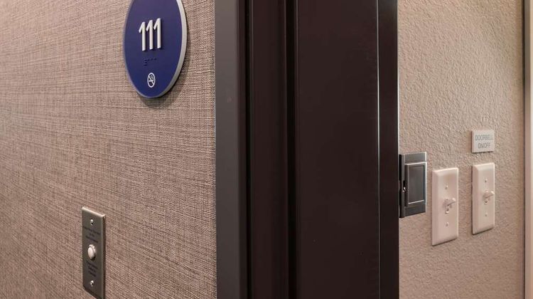 Tru by Hilton Phoenix Glendale Westgate Room