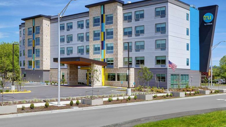 Tru by Hilton Tukwila Seattle Airport Exterior. Images powered by <a href="https://iceportal.shijigroup.com" target="_blank" rel="noopener">Ice Portal</a>.