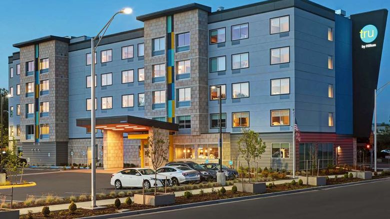 <b>Tru by Hilton Tukwila Seattle Airport Exterior</b>. Images powered by <a href="https://iceportal.shijigroup.com/" title="IcePortal" target="_blank">IcePortal</a>.