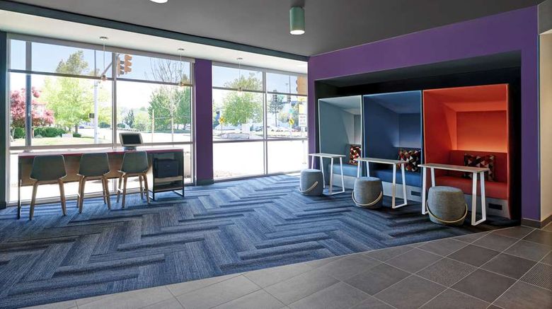 <b>Tru by Hilton Tukwila Seattle Airport Lobby</b>. Images powered by <a href="https://iceportal.shijigroup.com/" title="IcePortal" target="_blank">IcePortal</a>.