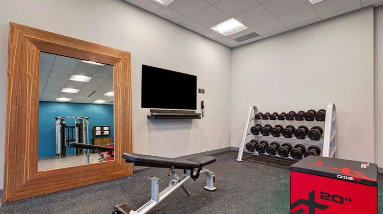 <b>Hampton Inn Brockville Health</b>. Images powered by <a href="https://iceportal.shijigroup.com/" title="IcePortal" target="_blank">IcePortal</a>.