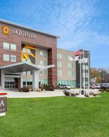 La Quinta Inn & Suites by Wyndham