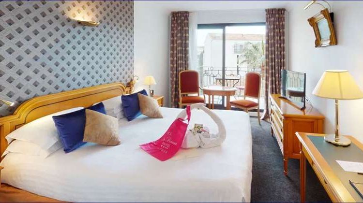 Sun Riviera Hotel Room