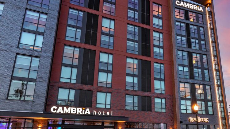 Cambria Hotel D.C. Navy Yard Riverfront Exterior