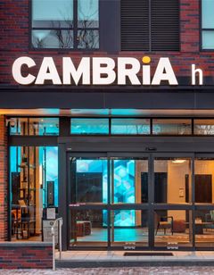 Cambria Hotel D.C. Navy Yard Riverfront
