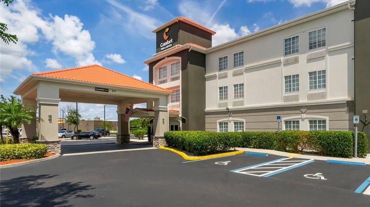 Comfort Inn & Suites Port Charlotte Exterior