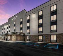 WoodSpring Suites Linden Exterior