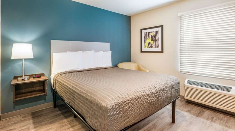 <b>WoodSpring Suites Linden Room</b>. Images powered by <a href="https://iceportal.shijigroup.com/" title="IcePortal" target="_blank">IcePortal</a>.