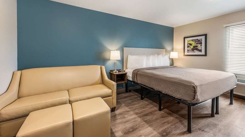 <b>WoodSpring Suites Linden Room</b>. Images powered by <a href="https://iceportal.shijigroup.com/" title="IcePortal" target="_blank">IcePortal</a>.