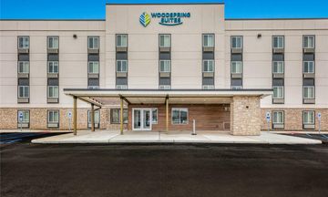 WoodSpring Suites Linden