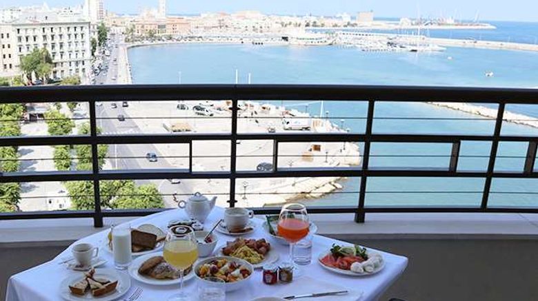 <b>JR Hotels Bari Grande Albergo delle Nzon Restaurant</b>. Images powered by <a href="https://iceportal.shijigroup.com/" title="IcePortal" target="_blank">IcePortal</a>.