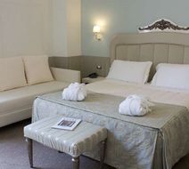 Oriente Bari Hotel Room