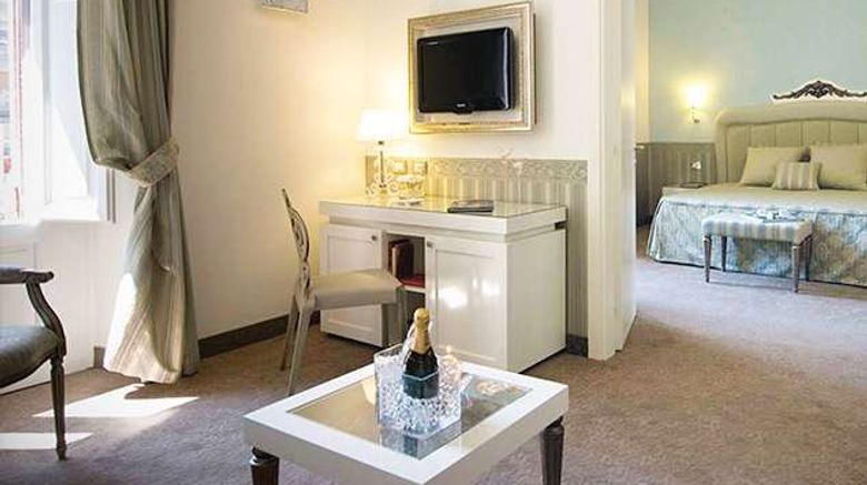 <b>Oriente Bari Hotel Suite</b>. Images powered by <a href="https://iceportal.shijigroup.com/" title="IcePortal" target="_blank">IcePortal</a>.