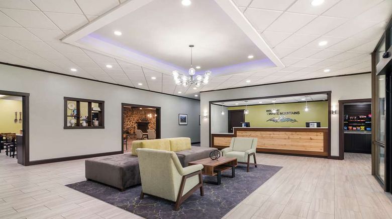 <b>Best Western Plymouth Inn-White Mntns Lobby</b>. Images powered by <a href="https://iceportal.shijigroup.com/" title="IcePortal" target="_blank">IcePortal</a>.
