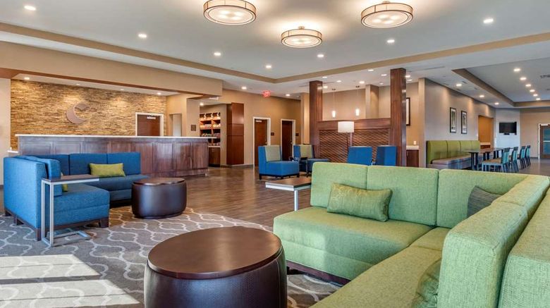 <b>Comfort Suites Camp Hill Harrisburg West Lobby</b>. Images powered by <a href="https://iceportal.shijigroup.com/" title="IcePortal" target="_blank">IcePortal</a>.