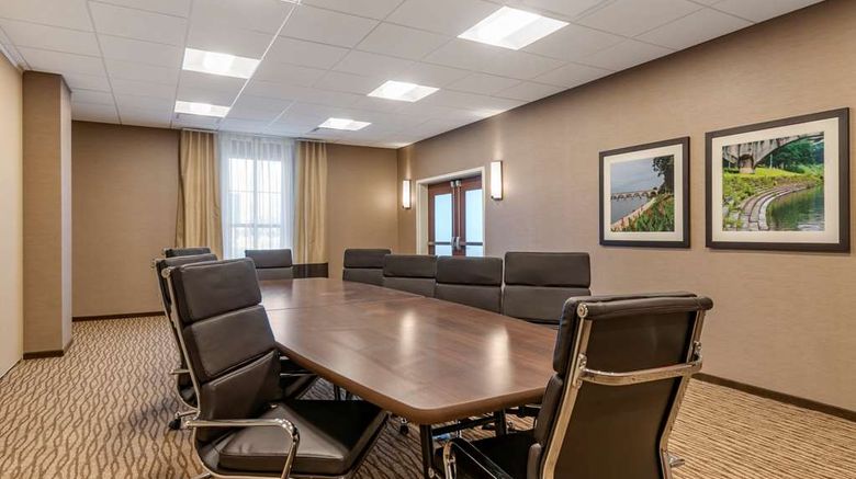 <b>Comfort Suites Camp Hill Harrisburg West Meeting</b>. Images powered by <a href="https://iceportal.shijigroup.com/" title="IcePortal" target="_blank">IcePortal</a>.