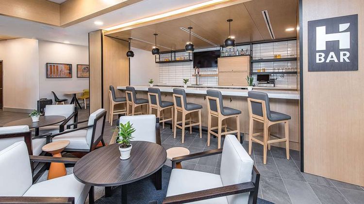 Hyatt House Rochester Mayo Clinic Restaurant