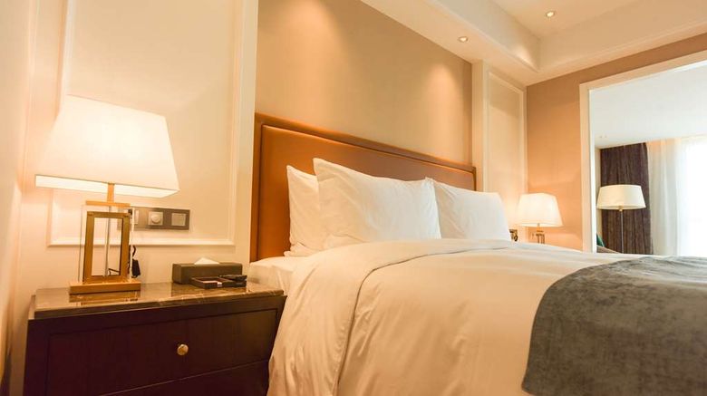 <b>Best Western Plus Haiyue Hotel Fuzhou Room</b>. Images powered by <a href="https://iceportal.shijigroup.com/" title="IcePortal" target="_blank">IcePortal</a>.