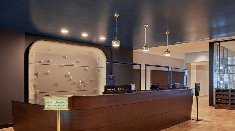 Sable at Navy Pier, Curio Collection Lobby