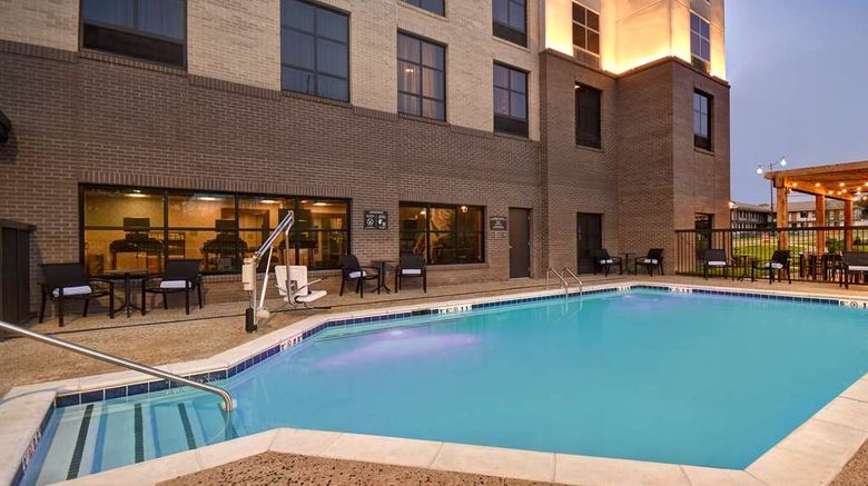 <b>Homewood Suites Tuscaloosa Downtown Pool</b>. Images powered by <a href="https://iceportal.shijigroup.com/" title="IcePortal" target="_blank">IcePortal</a>.