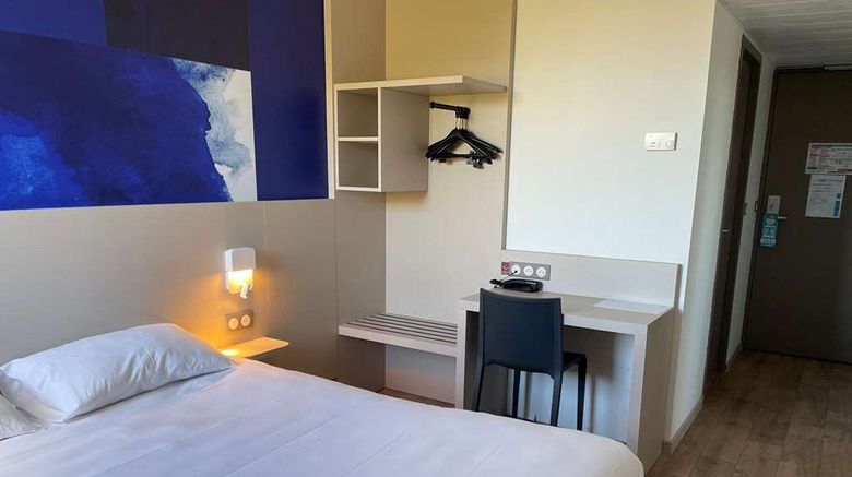 <b>Hotel Kyriad Direct Valence Nord Room</b>. Images powered by <a href="https://iceportal.shijigroup.com/" title="IcePortal" target="_blank">IcePortal</a>.