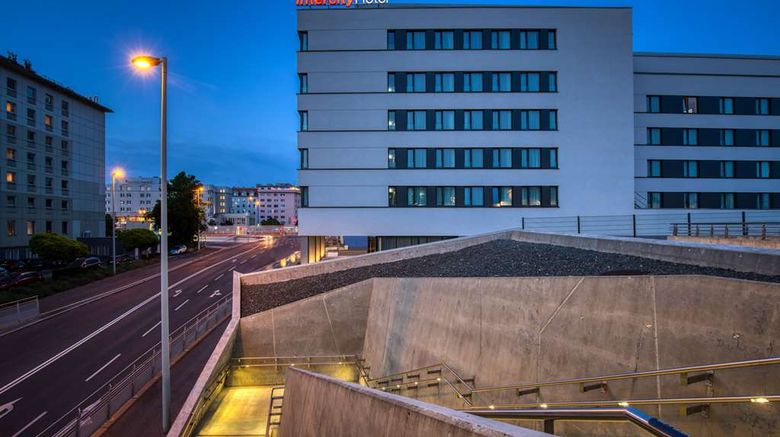 <b>IntercityHotel Graz Exterior</b>. Images powered by <a href="https://iceportal.shijigroup.com/" title="IcePortal" target="_blank">IcePortal</a>.