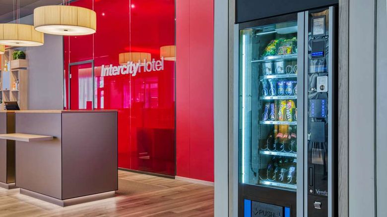 <b>IntercityHotel Graz Lobby</b>. Images powered by <a href="https://iceportal.shijigroup.com/" title="IcePortal" target="_blank">IcePortal</a>.