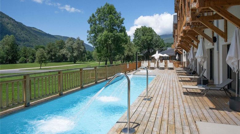 <b>Mercure Loudenvielle Pyrenees Peyragudes Pool</b>. Images powered by <a href="https://iceportal.shijigroup.com/" title="IcePortal" target="_blank">IcePortal</a>.